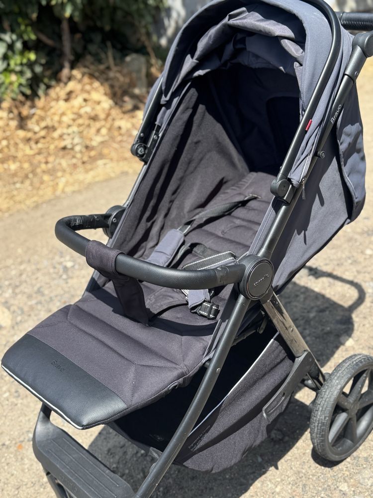 Продам коляску Carrello Bravo