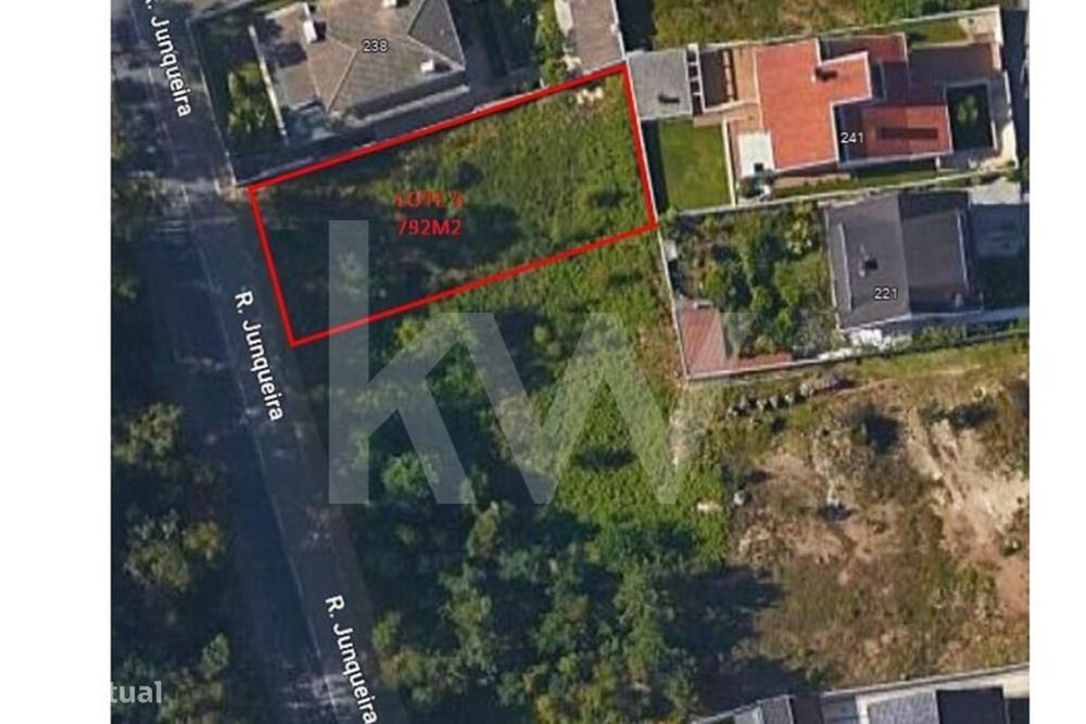 Lote de Terreno para construção de Moradia Independente - 792m2 - Cald