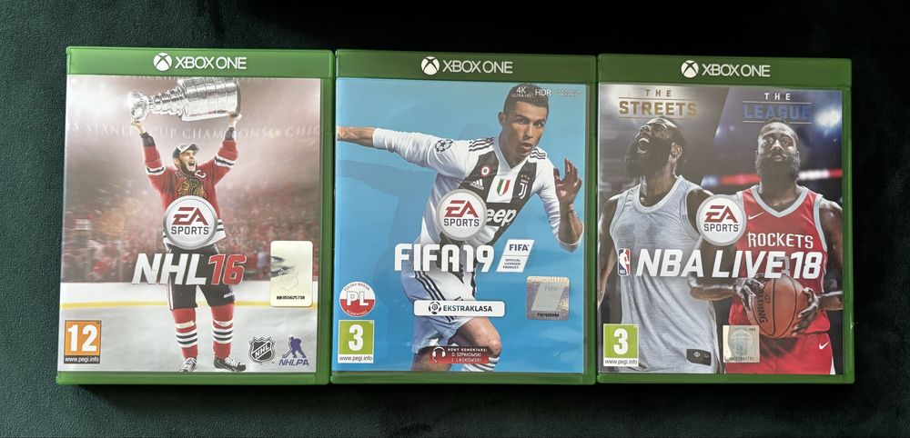 Xbox One S + 2 pady i 3 gry