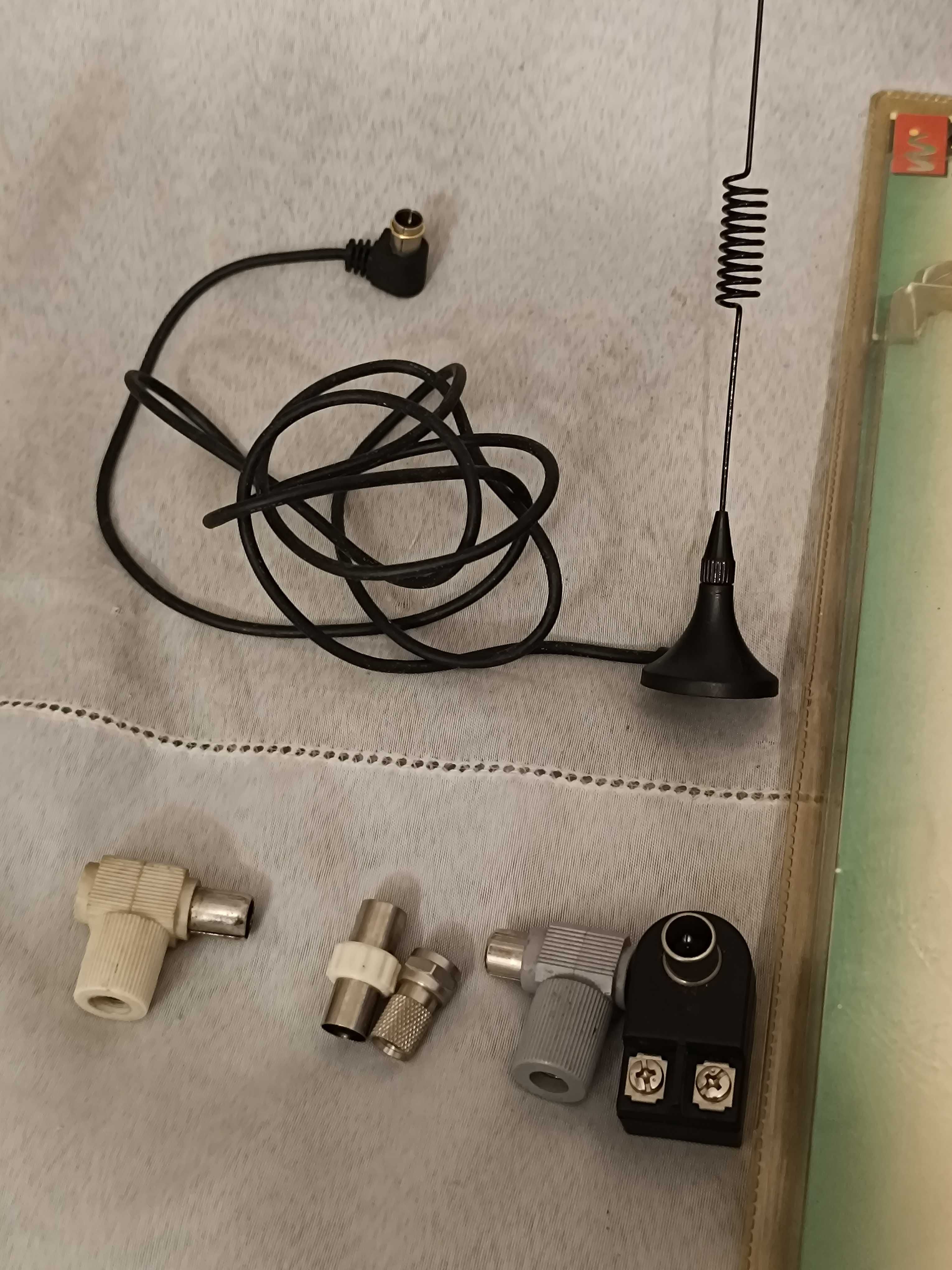 3 Antenas para TVs antigas e adaptadores