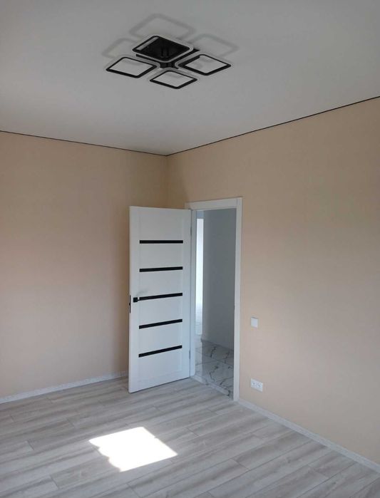 Будинок з РЕМОНТОМ та ГАЗОМ +5 соток +навіс м.Бориспіль