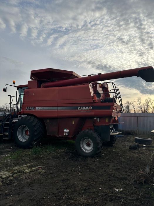 Case 2388 у комплекті з жаткою Case1020 (Американець)