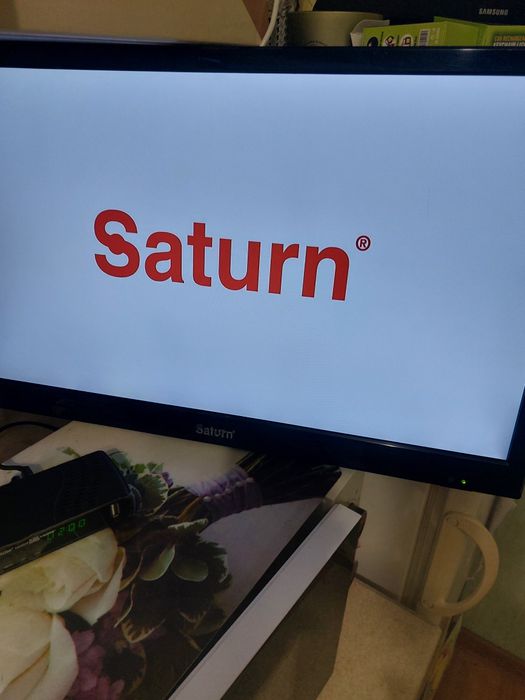 Телевизор плоский ( без интернета)