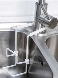 Metalowy stojak zawieszka odpływowy na gąbkę do zlewu kuchennego