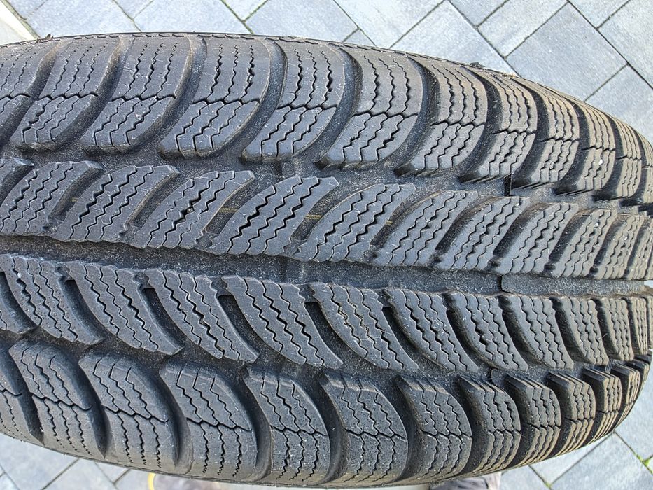 4 opony zimowe 195/65/R15 Do jutra do 15:30 cena 440 zl