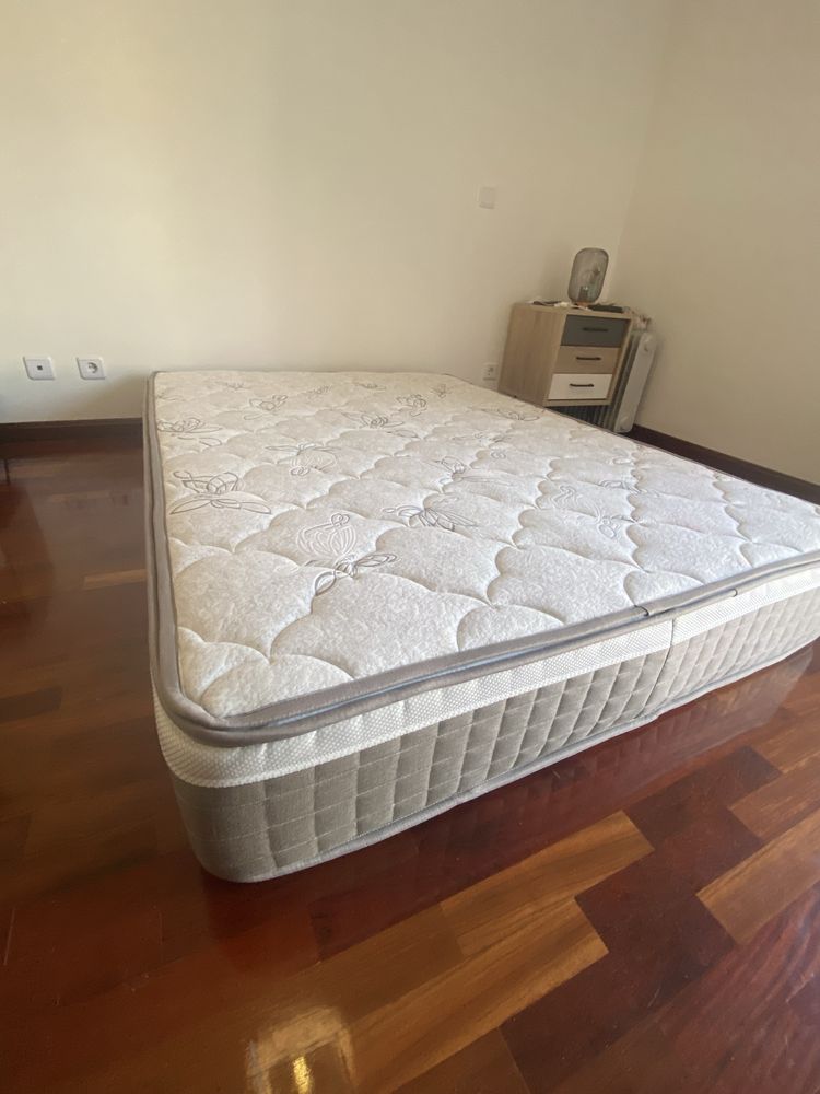 Sommier de casal com colchão como novo 2.00x1.40x0.30mt