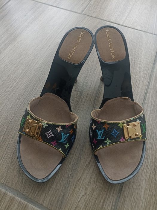 Жіночі босоніжки Louis Vuitton
