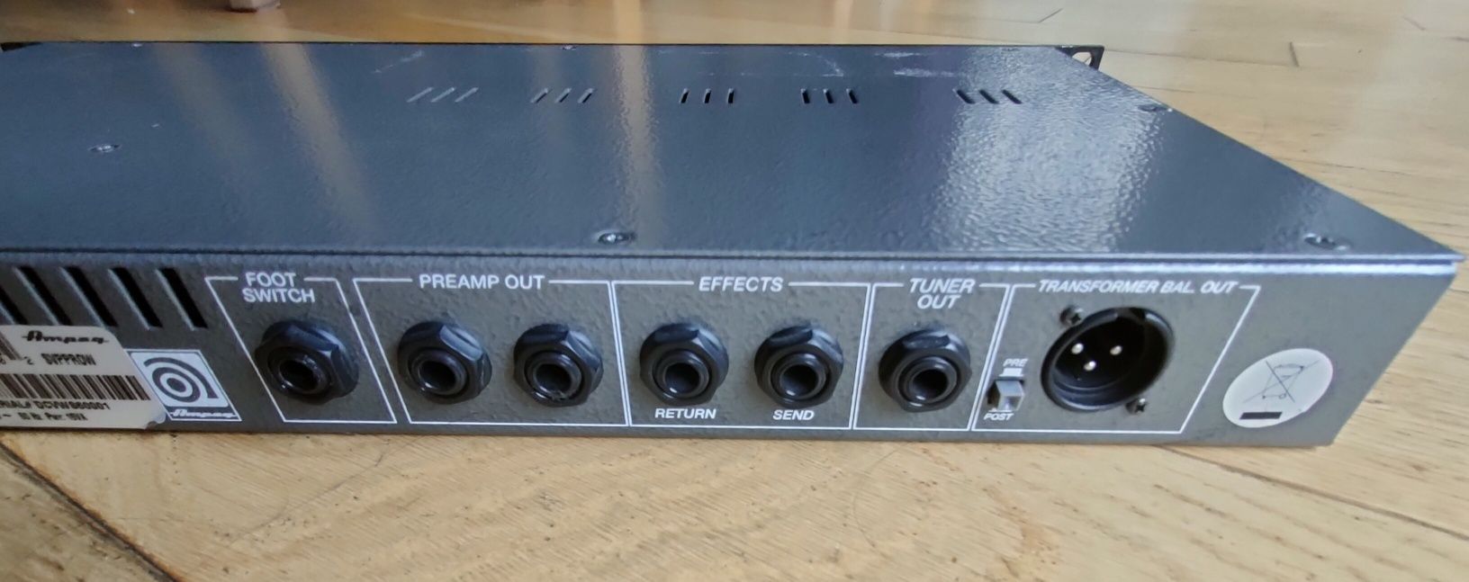 Ampeg SVP PRO preamp do basu