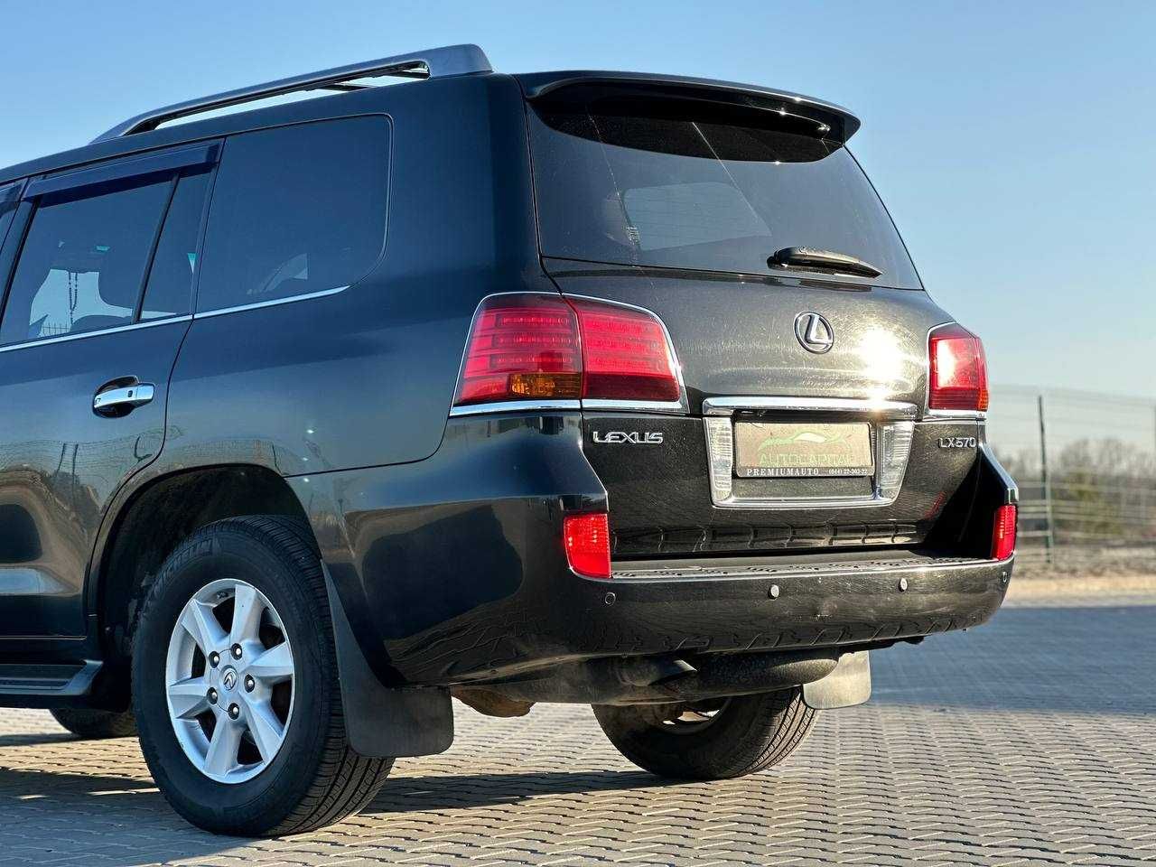 Lexus LX570 5,7 л