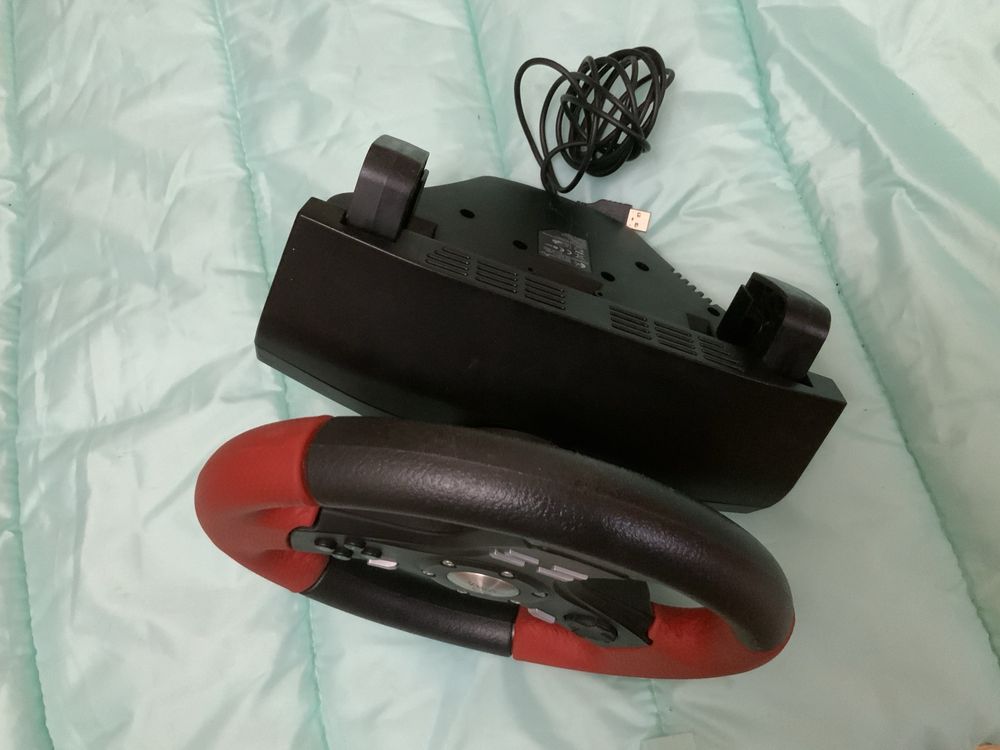 Руль Logitech для игры в гонки wheel логитеч лоджитек