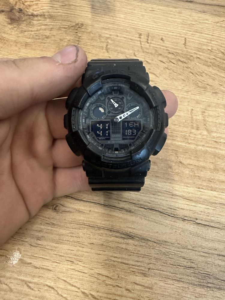 zegarek meski na pasku Casio G-Shock GA-100 1A1ER