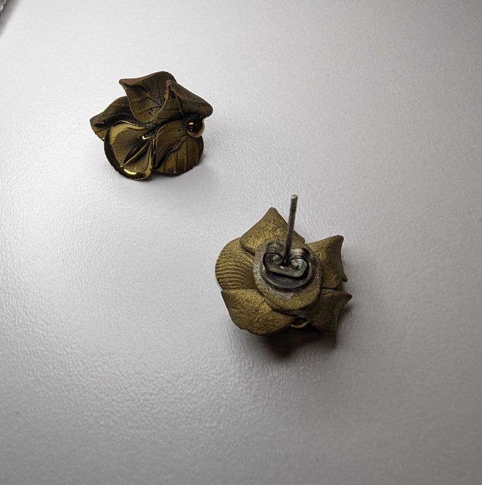 Дуже цікаві порцелянові сережки