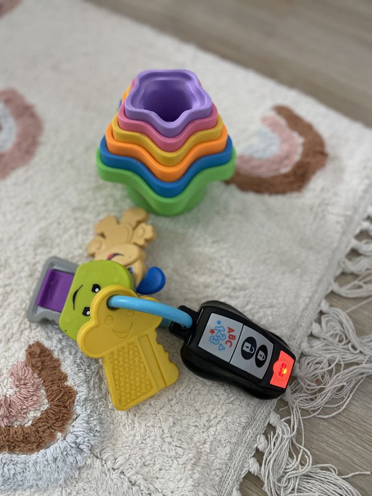 Kluczyki Fisher Price + gratis sorter wieża