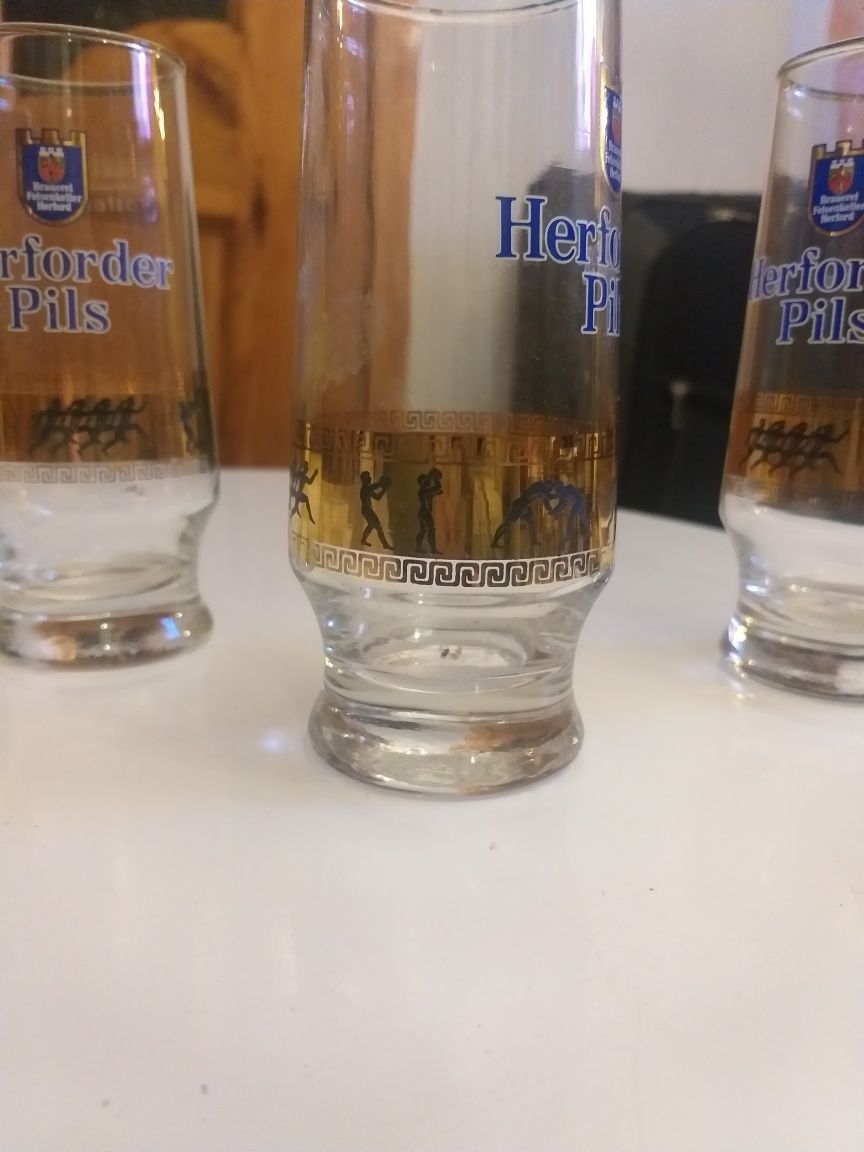 Sześć,złoconych kielichów do piwa Herforder Pils