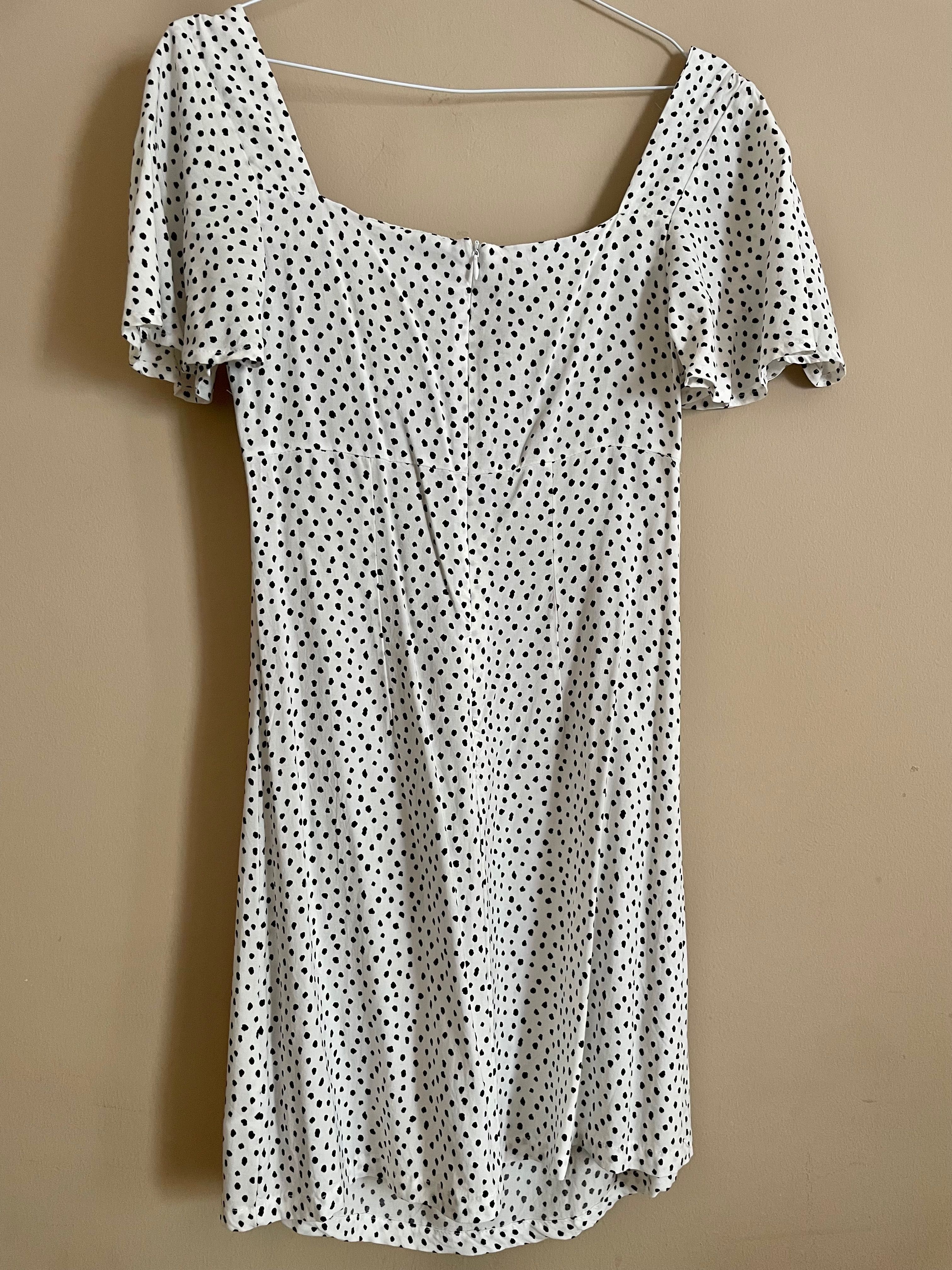 Vestido branco leve com padrão - Lefties (S)