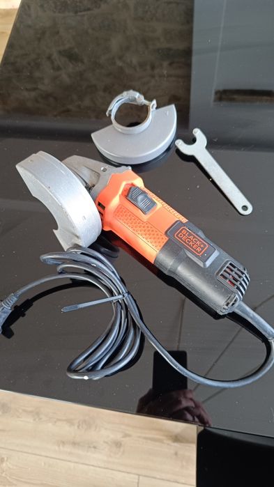 Rebarbadora Black & Decker