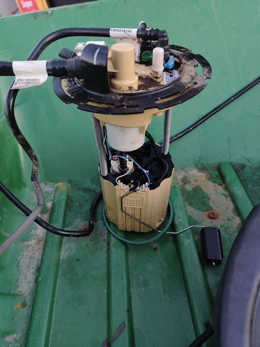 Pompa paliwa Opel Mokka Astra  1.6 CDTi obudowa filtra paliwa