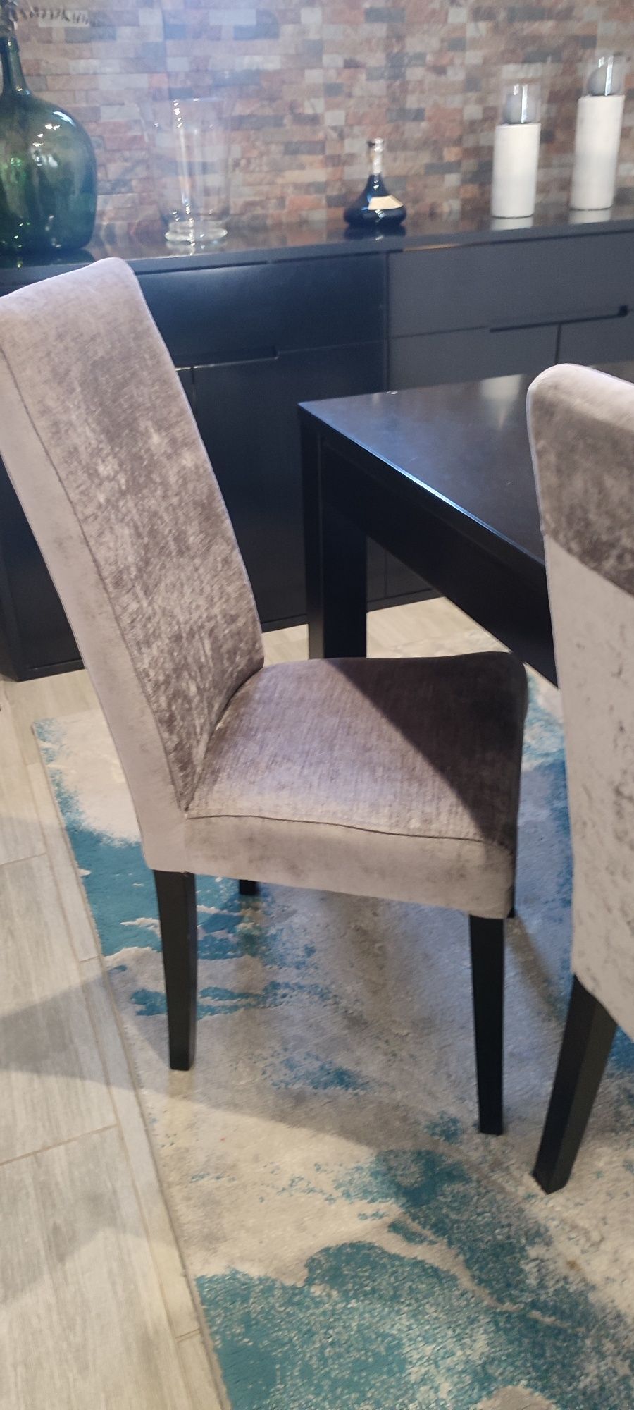 Mesa de jantar  sem as cadeiras