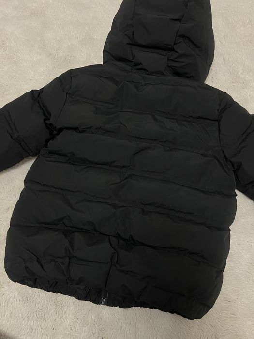 Куртка Zara на 8-9 років