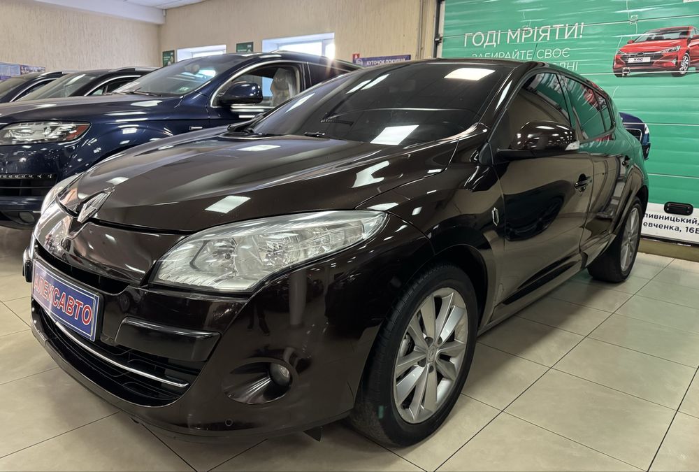 Renault Megane III 1.9dCi 16V 6МКПП 2011 р.в. (131 к.с.)