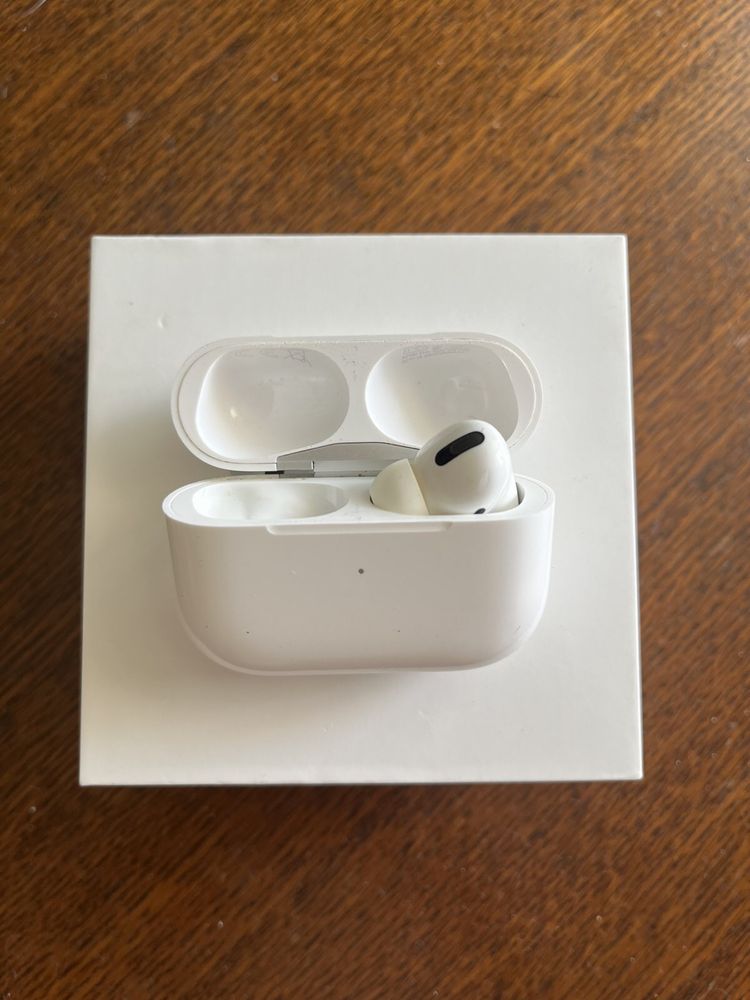 Air pods pro 1 покоління