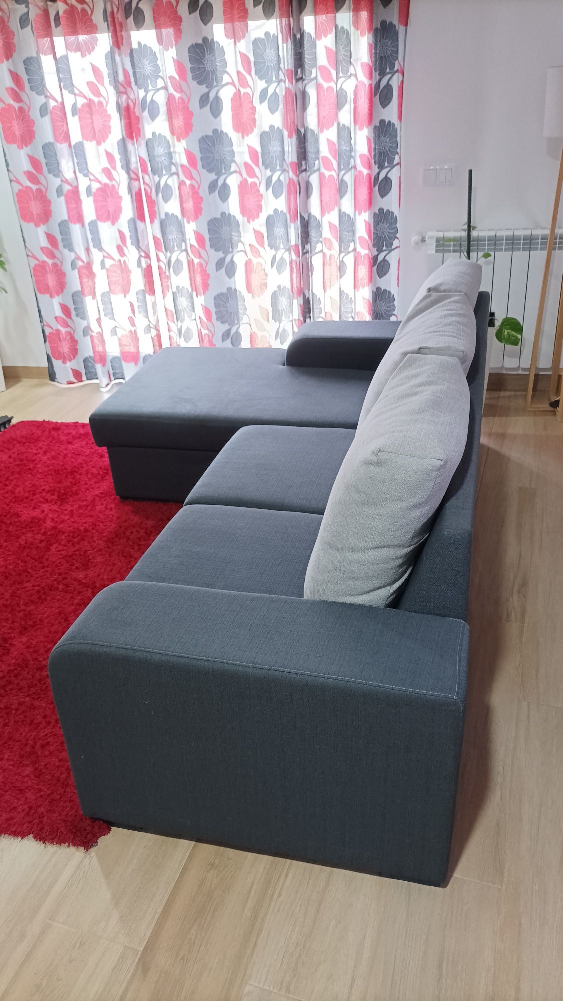 Sofa com chaise lounge