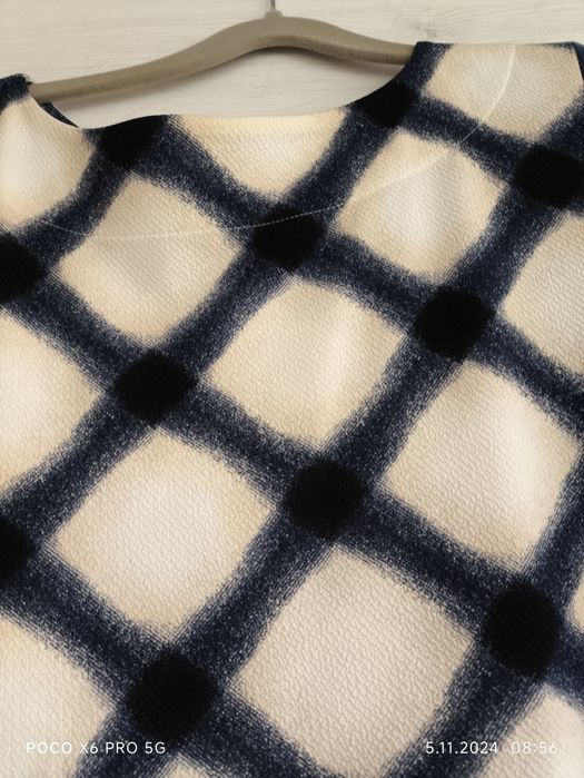 Super sukienka marki Fro-ma r.42