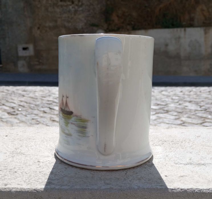 Antiga caneca grande Vista Alegre 1881 a 1921