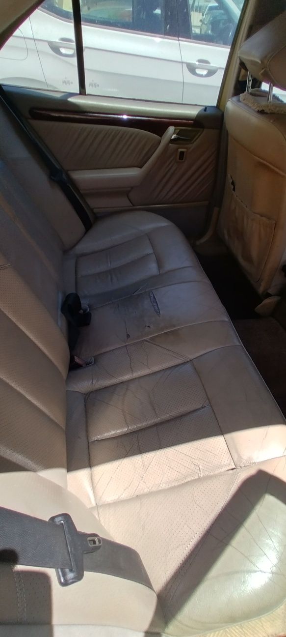 Mercedes C250 d 1995 .  Foi o  melhor motor fabricado pela  Mercedes.