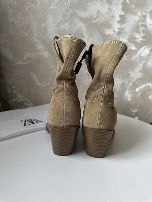 Казаки чоботи ZARA