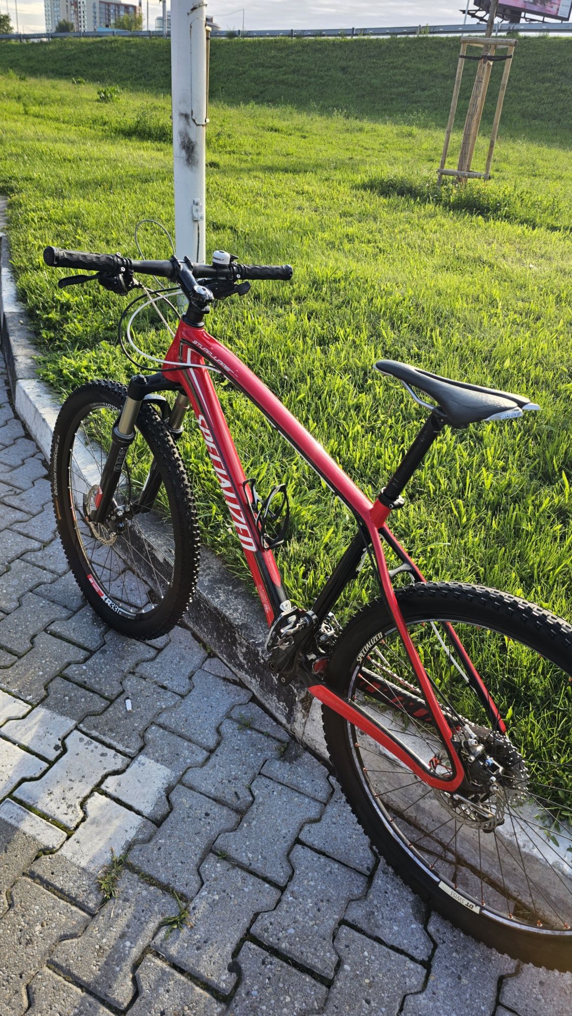 Продам specialized stumpjamer carbon