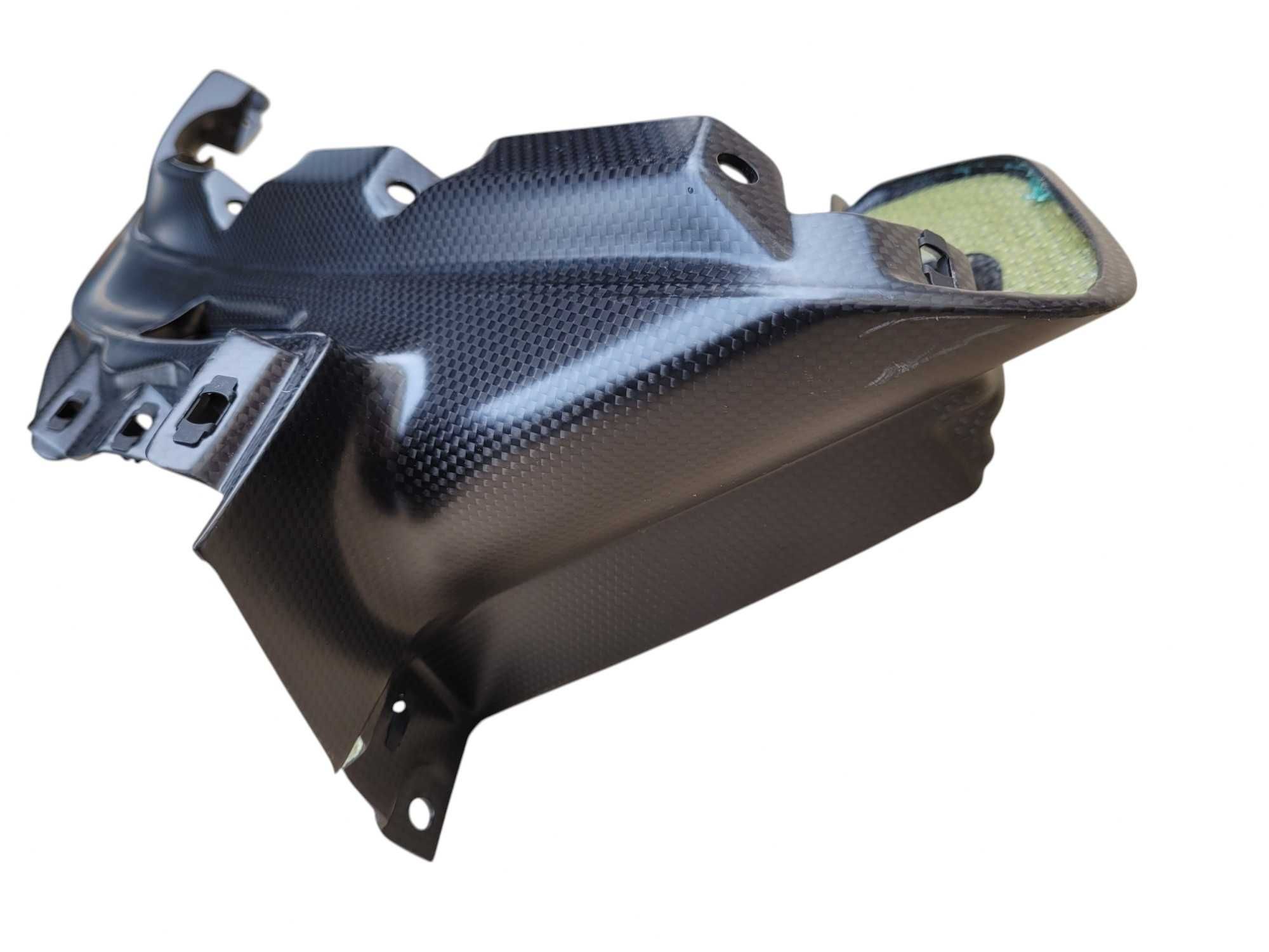 Ferrari 12 Cilindri - panel dekor deski konsoli dashboard trim CARBON