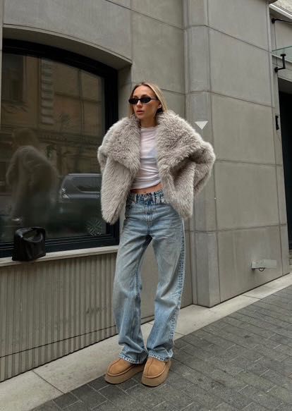 Шуба сіра зі штучного хутра