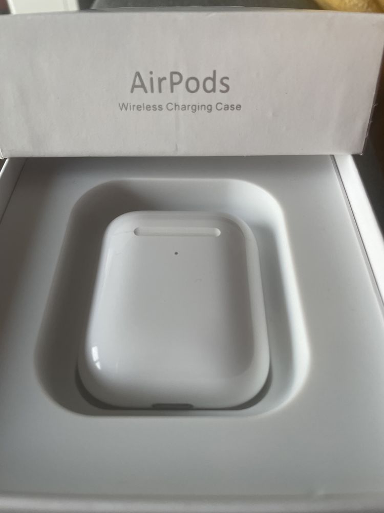 Apple AirPods 2ª Generation Wireless Charging Case + Oferta de Capa