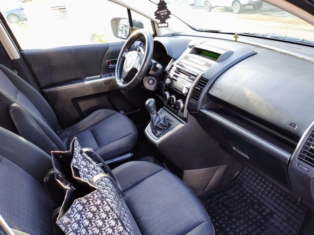 Продам автомобіль Mazda 5, 2010 року