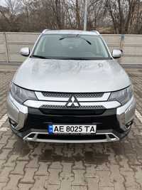 Продам Mitsubishi Outlander 2021