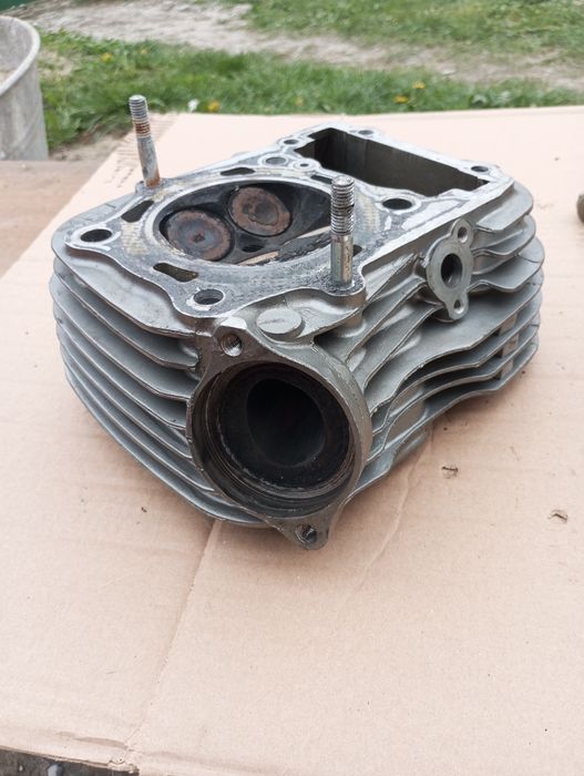 Głowica silnika cylindra Suzuki VS 800 Intruder s501 92 - 09r K4
