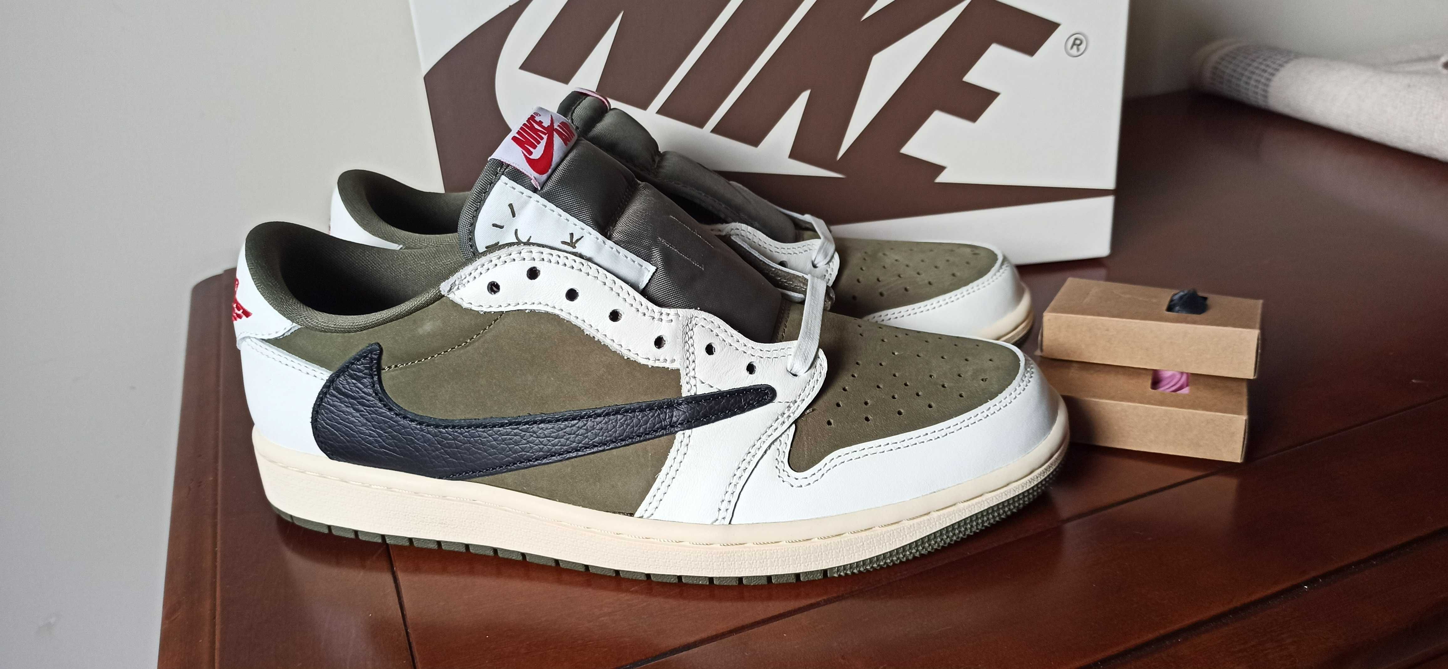 (r. 42,5/ US9) Nike Jordan 1 Retro Low OG SP Travis Scott Medium Olive