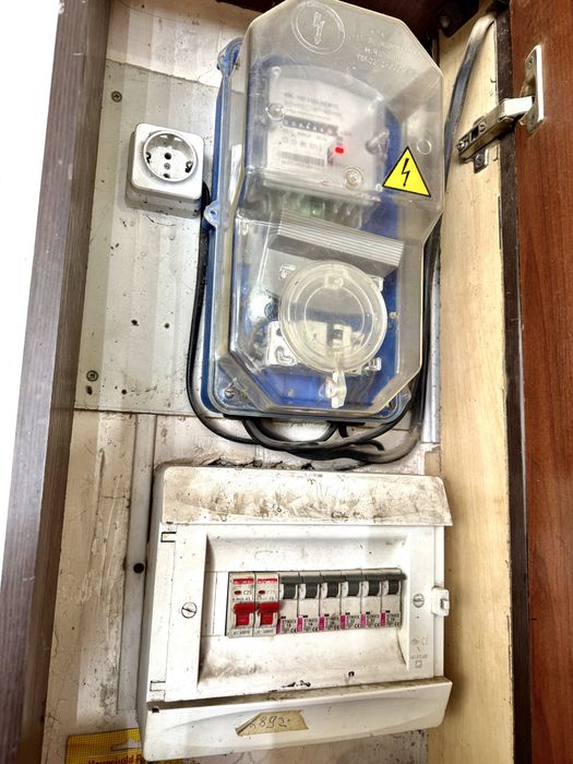 Гараж під комерцію, сто