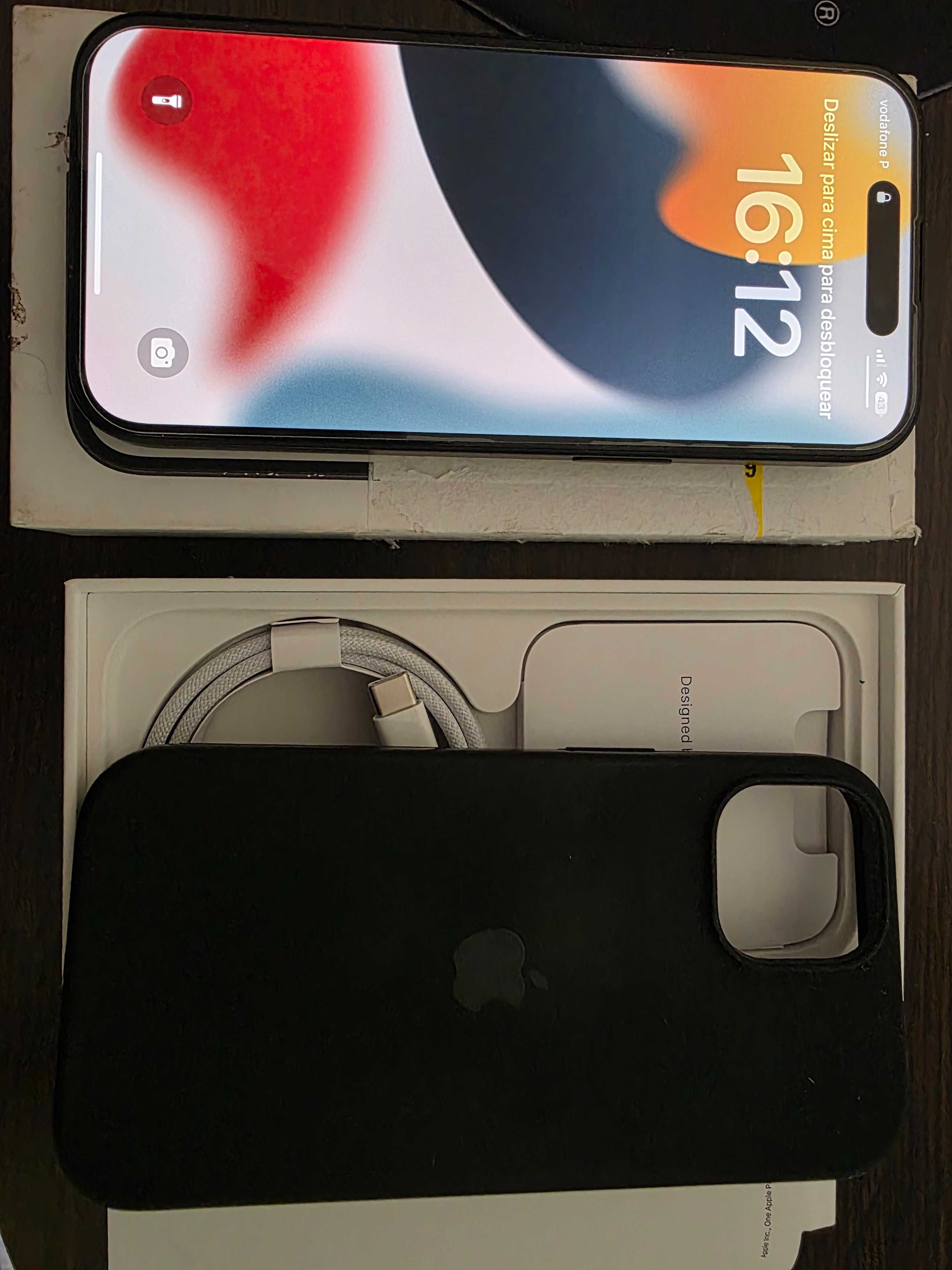 iPhone 15 128 gb preto + capa preta