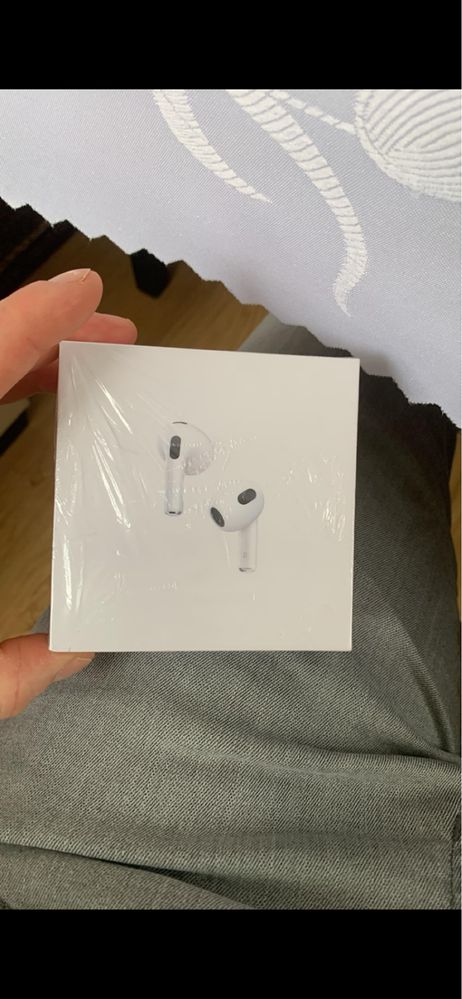 AirPods 3. NOWE.