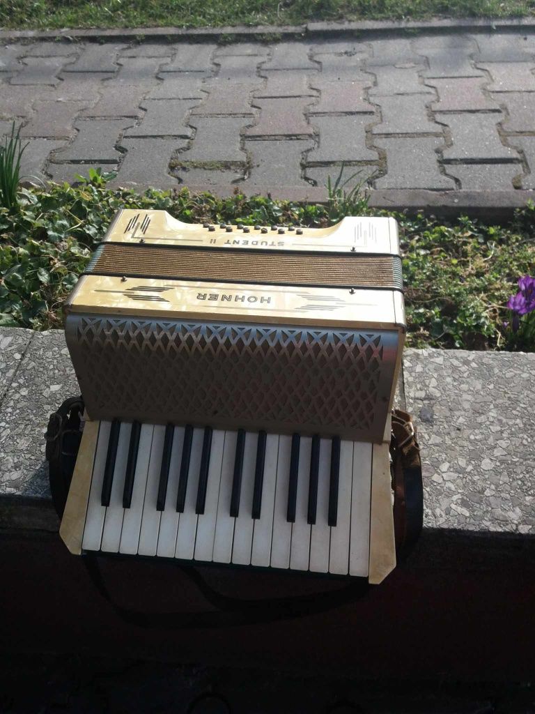 Hohner student 12 basow akordeon harmoszka