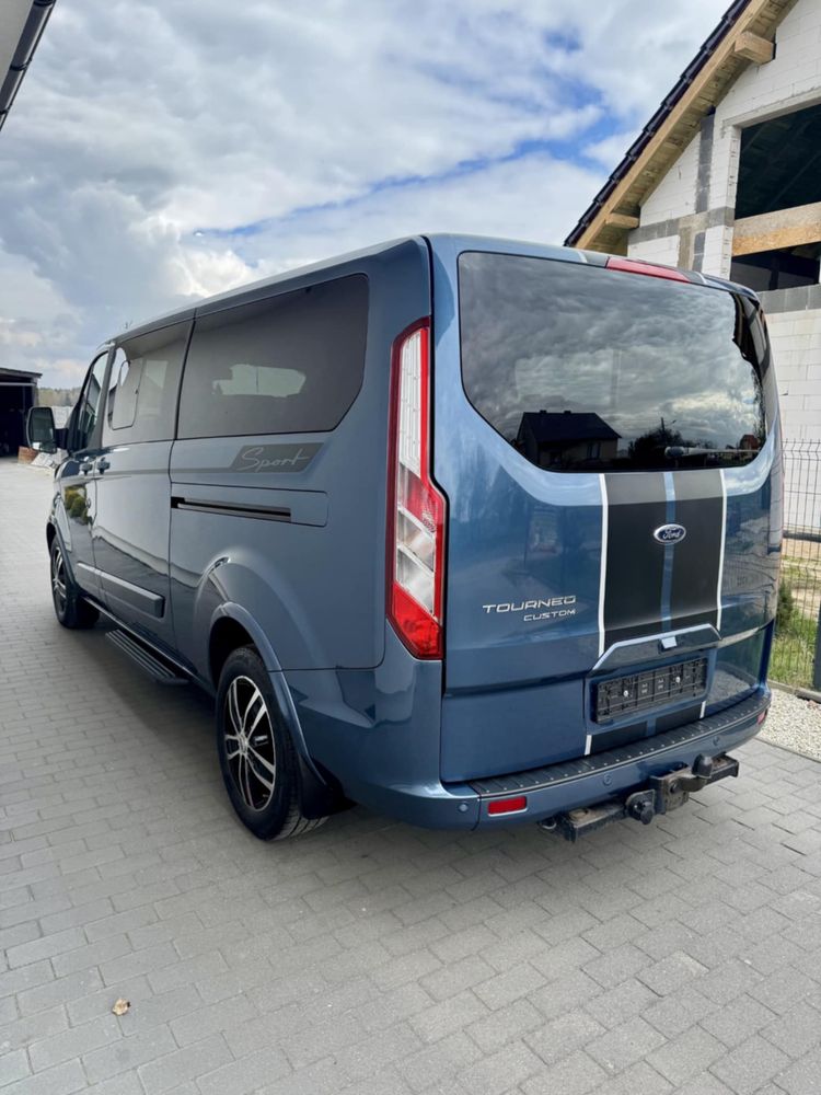 Ford tourneo custom