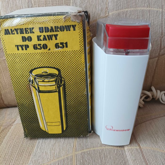 Młynek do kawy Niewiadów typ 652 z czasów PRL