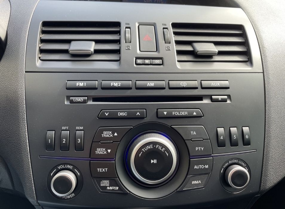 Mazda 3  2013 рік