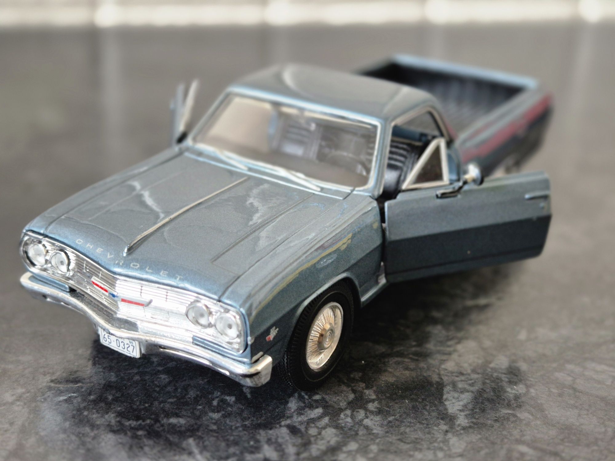 Chevrolet T model kolekcjonerski (stan idealny)