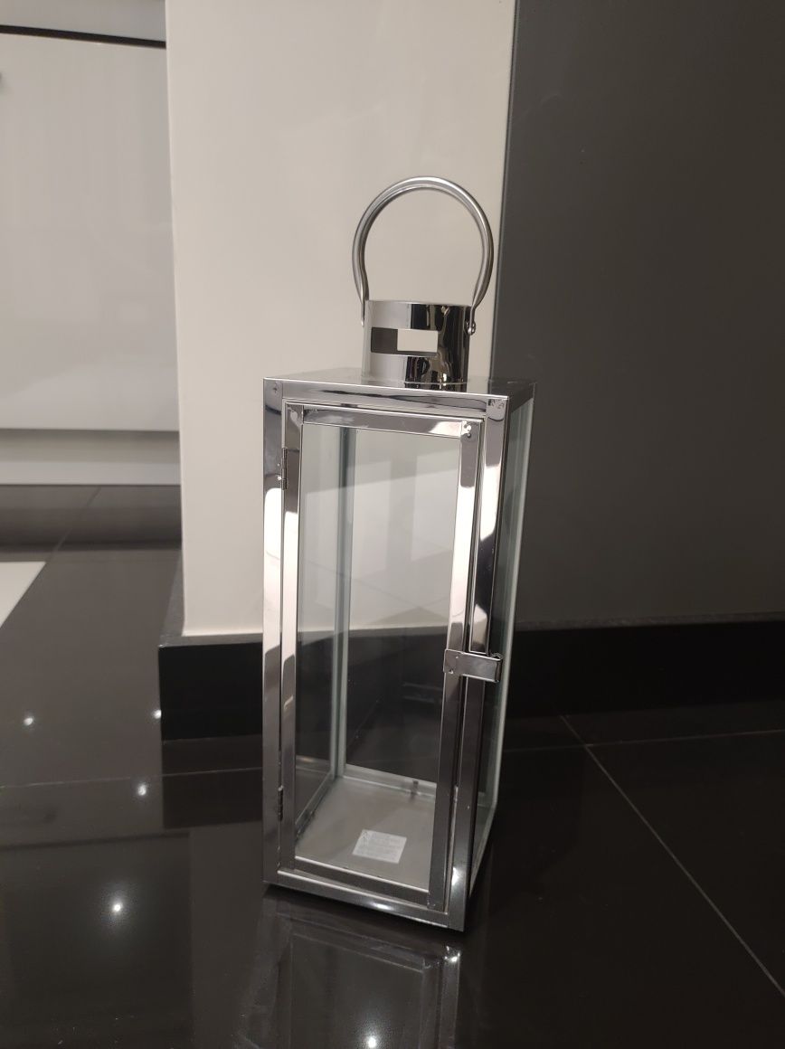 Nowy srebrny lampion ze szkła i metalu