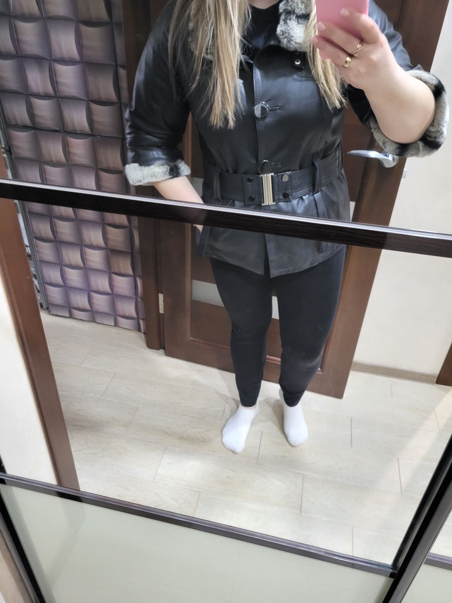 Турція Продам курточку,кожанку шкіряну, люкс якості  в ідеальному стан