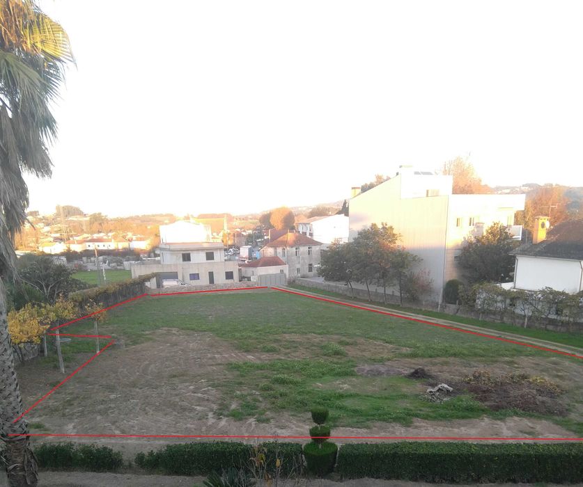 Terreno Bitarães-Paredes 2020m2 - Arrenda-se
