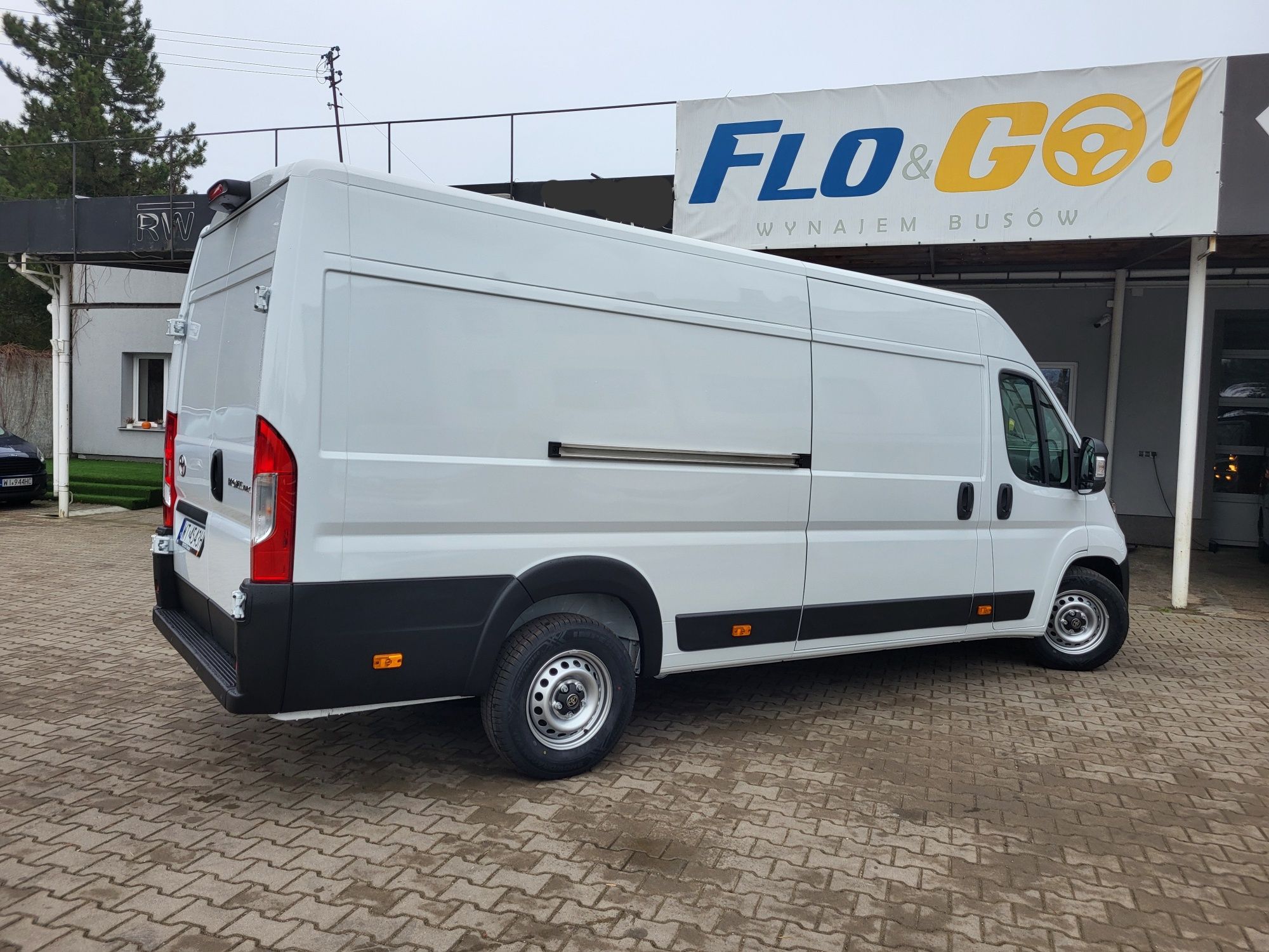 Wynajem Toyota Proace MAX! Peugeot BOXER L4H3! Renault Trafic!
